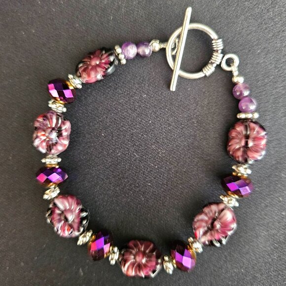 Hand Crafted Carved Amethyst Fluorite Necklace and Bracelet Ensemble - Picture 8 of 12